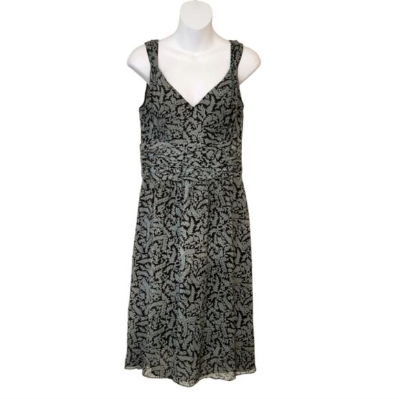 ANN TAYLOR Teal Brown Leaf Print Sleeveless Empire Waist Mini Dress Size 6 - Picture 1 of 12